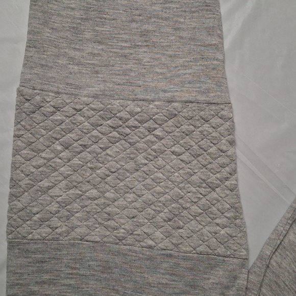 Muk Luks Quilted French Terry Jogger w/Crew Lounge Set XL Heather Grey NWOT - Picture 9 of 14